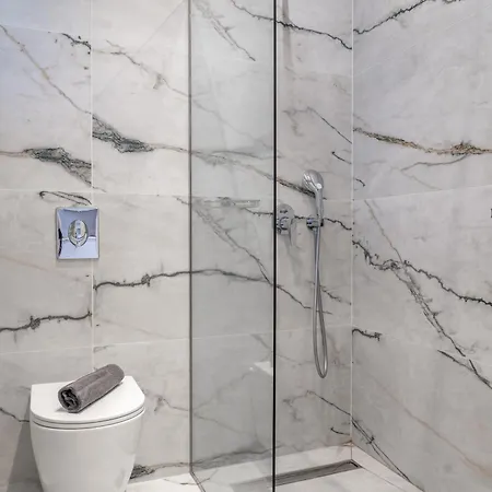 Roula's House On The