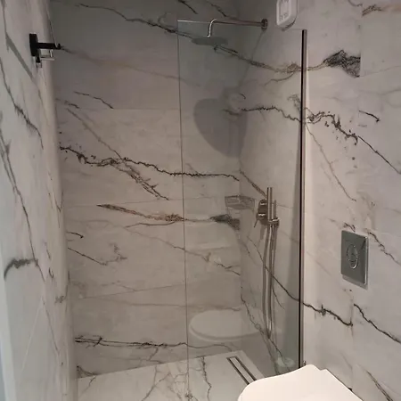 Apartament Roula's House On The *