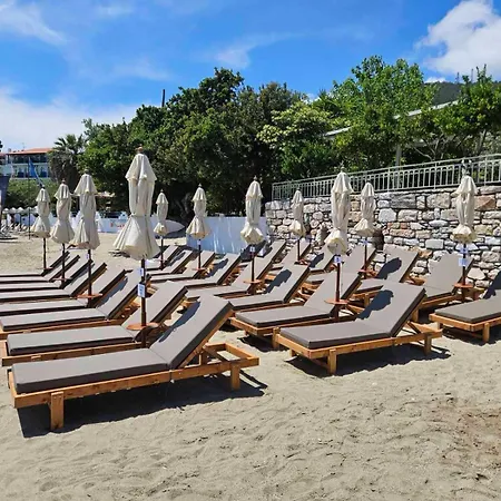 Apartament Roula's House On The *