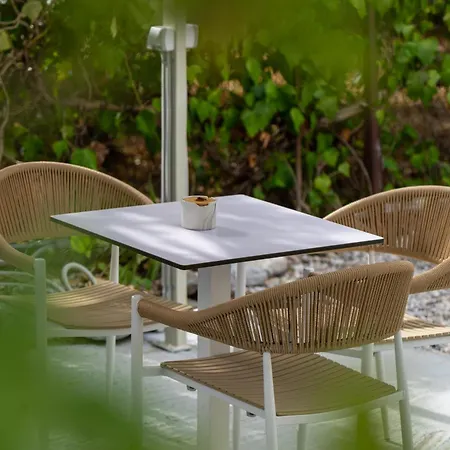 Roula's House On The Апартаменты Скиатос