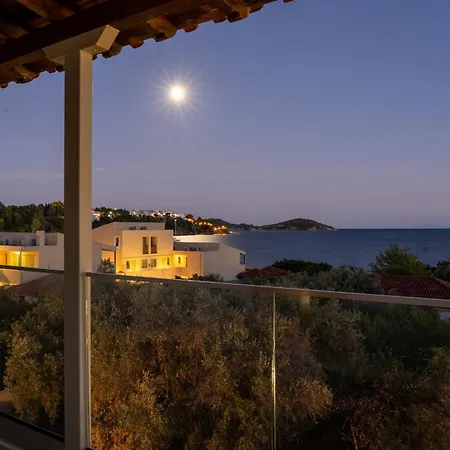 Roula's House On The * Skiatos