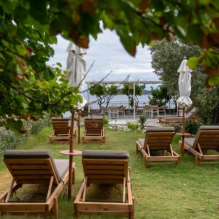 Apartament Roula's House On The