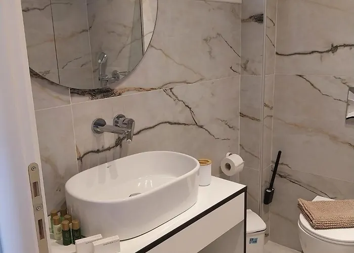 Roula's House On The