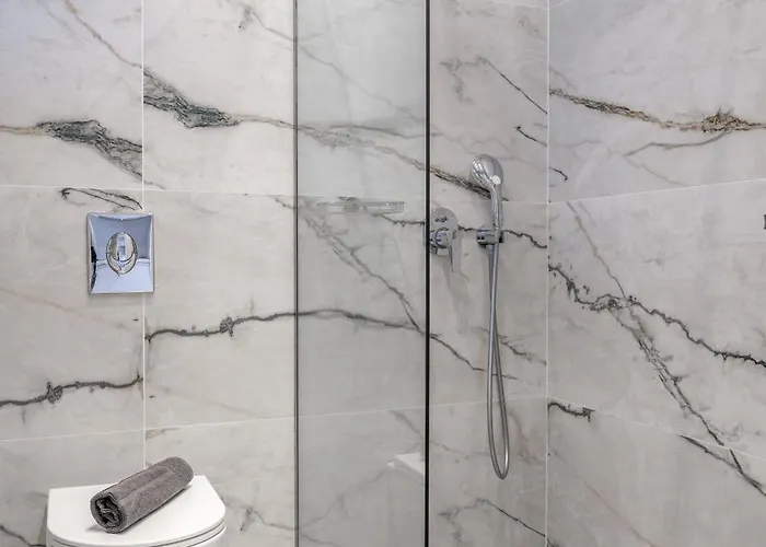 Roula's House On The