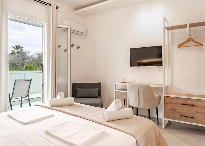 Roula's House On The Skiatos